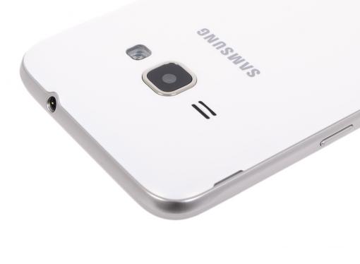 Смартфон Samsung Galaxy J1 (2016) SM-J120F (белый) DS