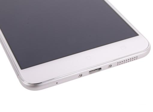 Смартфон Asus ZenFone 3 Laser (ZC551KL/Metal/Silver) Qualcomm MSM8937 (1.4/2G/32G/MicroSD/5.5