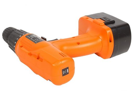 Аккумуляторный шуруповерт Defort DCD-14N-7-BDK